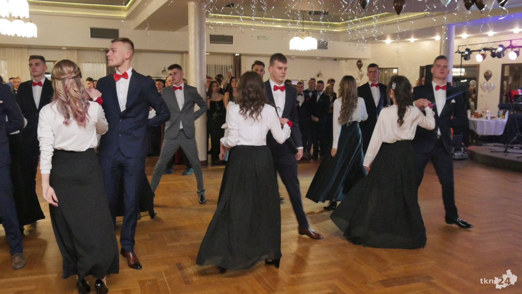 Opoczyńska studniówka w Astorii. Zaśpiewał DEJW! [wideo, zdjęcia]