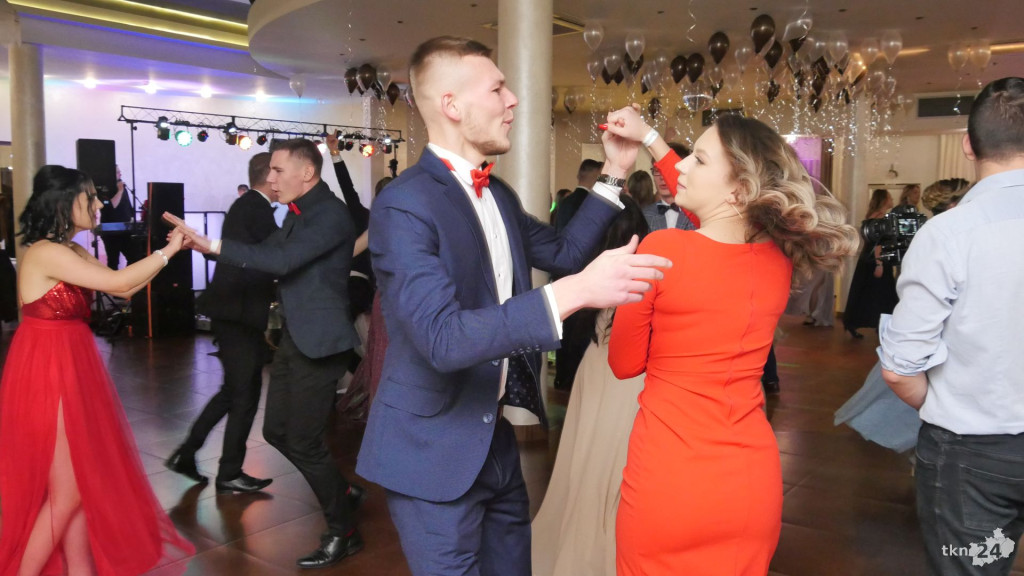 Opoczyńska studniówka w Astorii. Zaśpiewał DEJW! [wideo, zdjęcia]