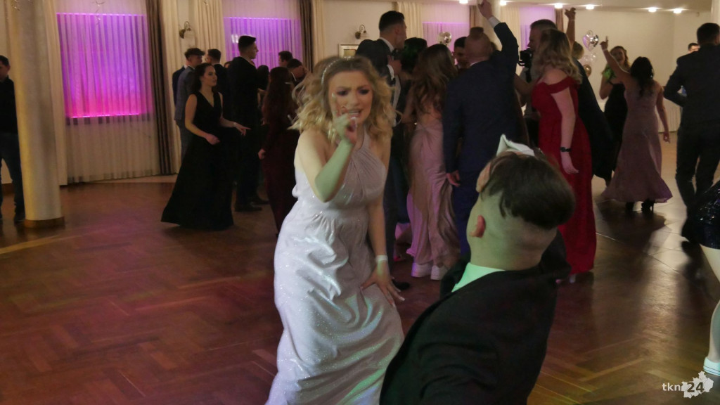 Opoczyńska studniówka w Astorii. Zaśpiewał DEJW! [wideo, zdjęcia]