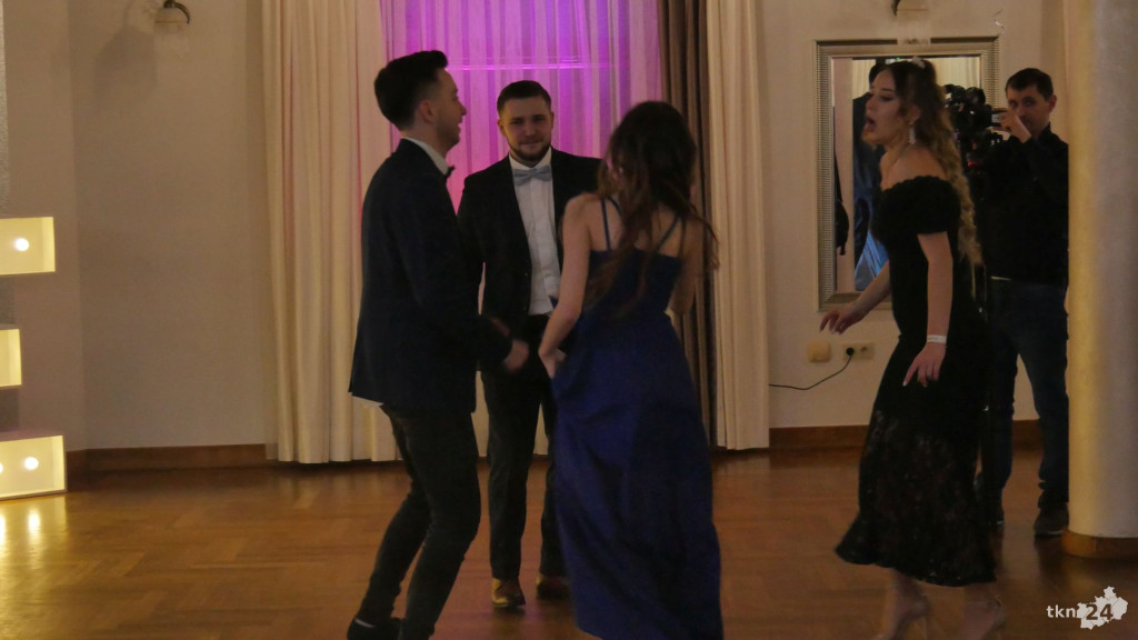 Opoczyńska studniówka w Astorii. Zaśpiewał DEJW! [wideo, zdjęcia]