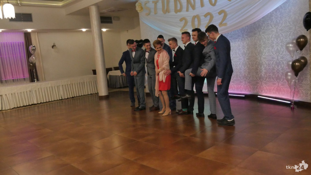 Opoczyńska studniówka w Astorii. Zaśpiewał DEJW! [wideo, zdjęcia]