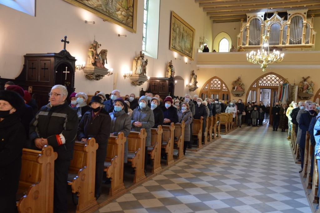 Mszą Świętą uczcili rocznicę powstania Armii Krajowej [zdjęcia]