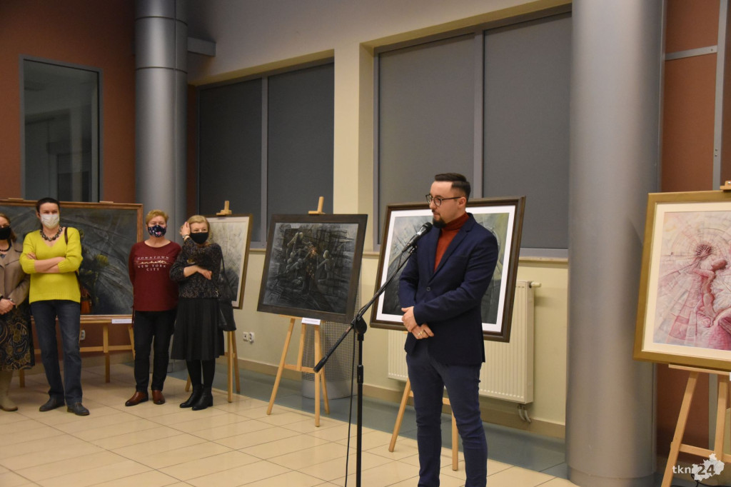 Wystawa obrazów Łukasza Milaka-Kalinowskiego w Opocznie [wideo, zdjęcia]
