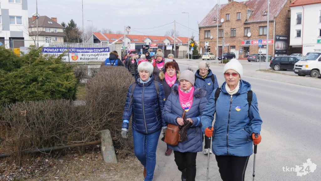 `Z profilaktyką po drodze`. Policjanci i seniorzy wyruszyli we wspólnym rajdzie [wideo, zdjęcia]