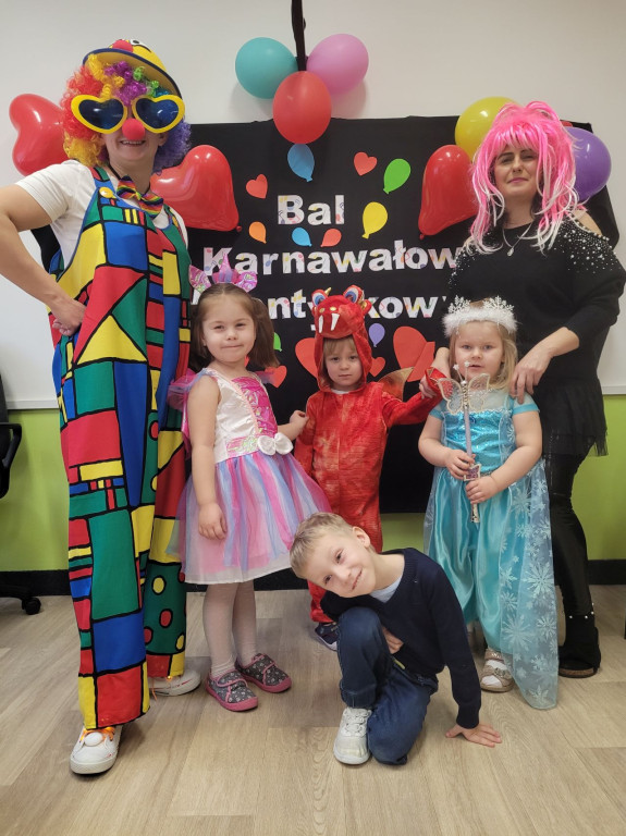 Bajeczny bal karnawałowy w Bajkowej Krainie [wideo, zdjęcia]