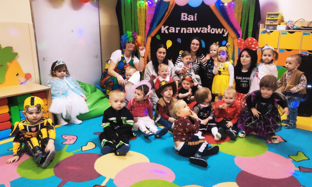Bajeczny bal karnawałowy w Bajkowej Krainie [wideo, zdjęcia]