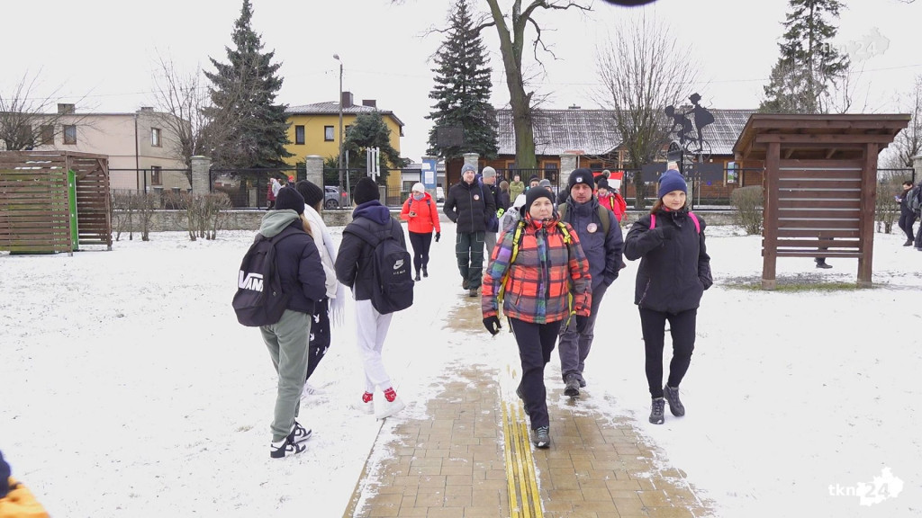 Święto piechurów! Ponad 300 osób na trasie Rajdu Bab! [wideo, zdjęcia]