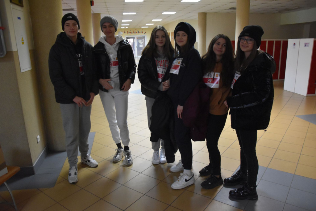 Gminny Marszobieg `Tropem Wilczym` ze wsparciem dla Ukrainy [wideo, zdjęcia]