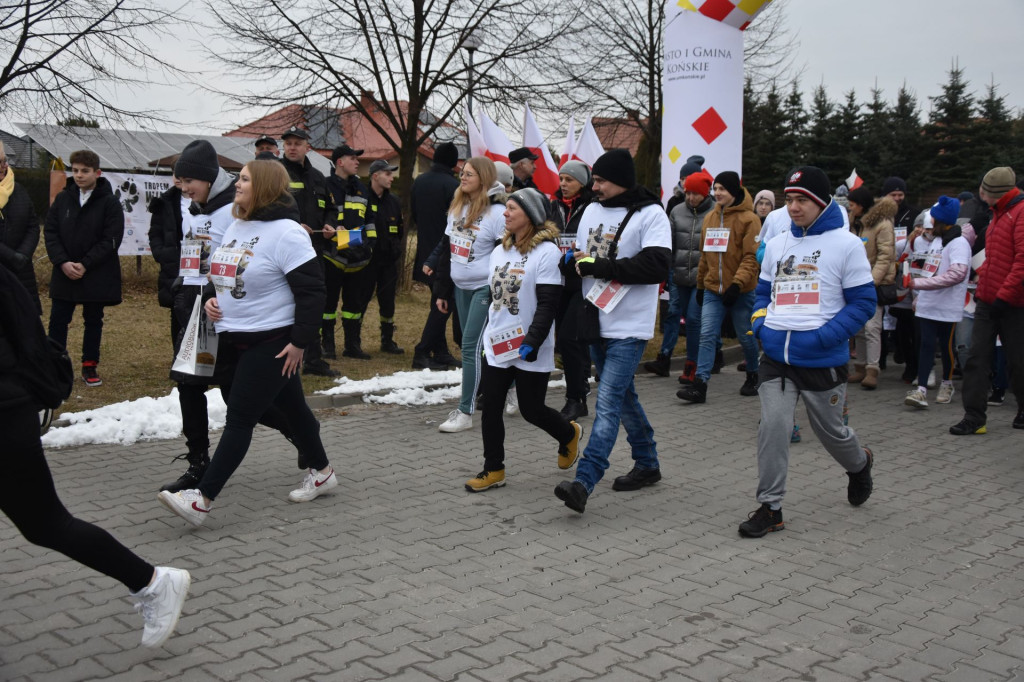 Gminny Marszobieg `Tropem Wilczym` ze wsparciem dla Ukrainy [wideo, zdjęcia]