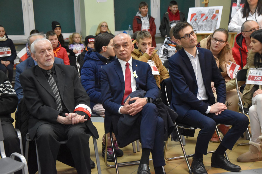Gminny Marszobieg `Tropem Wilczym` ze wsparciem dla Ukrainy [wideo, zdjęcia]