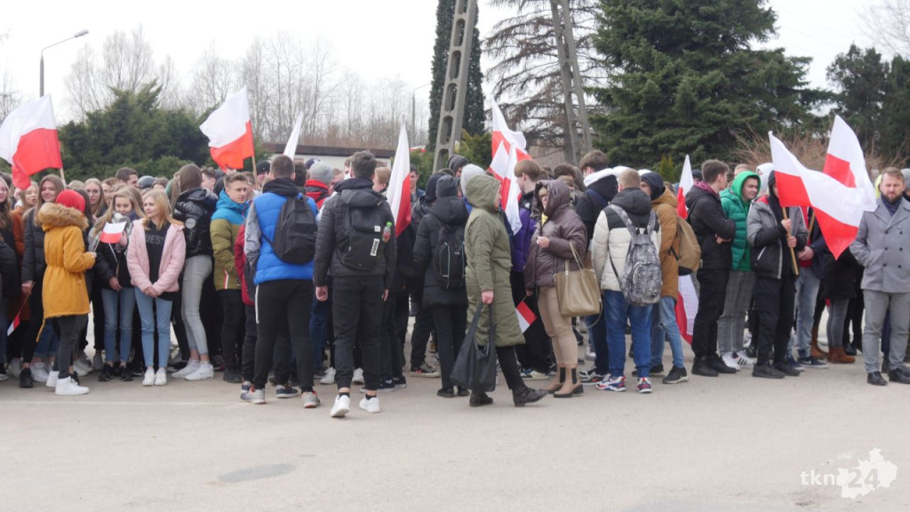 Konecka młodzież mówi STOP WOJNIE! [wideo, zdjęcia]