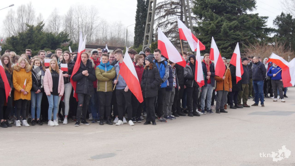 Konecka młodzież mówi STOP WOJNIE! [wideo, zdjęcia]