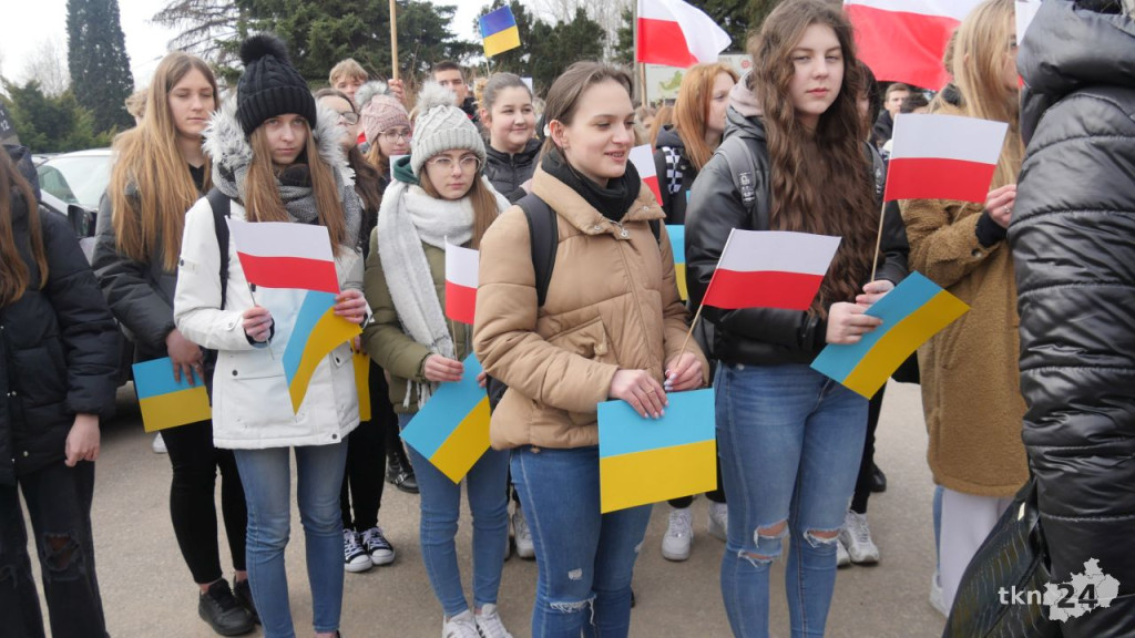 Konecka młodzież mówi STOP WOJNIE! [wideo, zdjęcia]