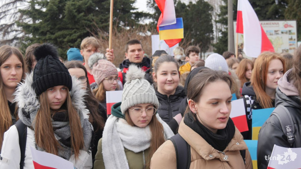 Konecka młodzież mówi STOP WOJNIE! [wideo, zdjęcia]