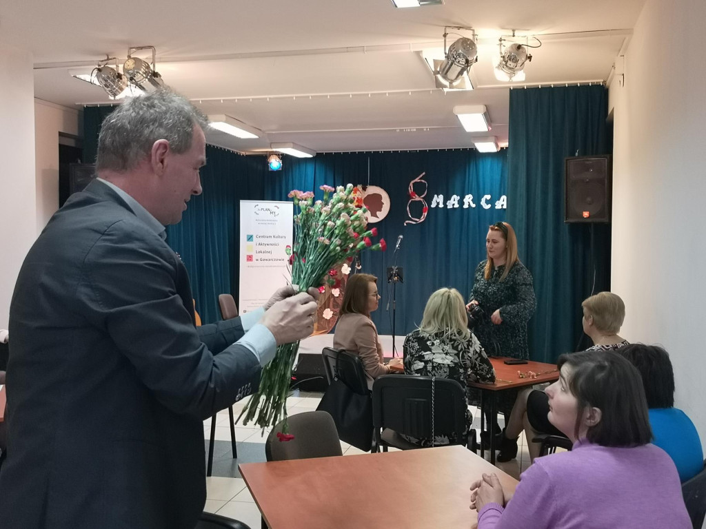 W Gowarczowie obchodzili Dzień Kobiet [zdjęcia]