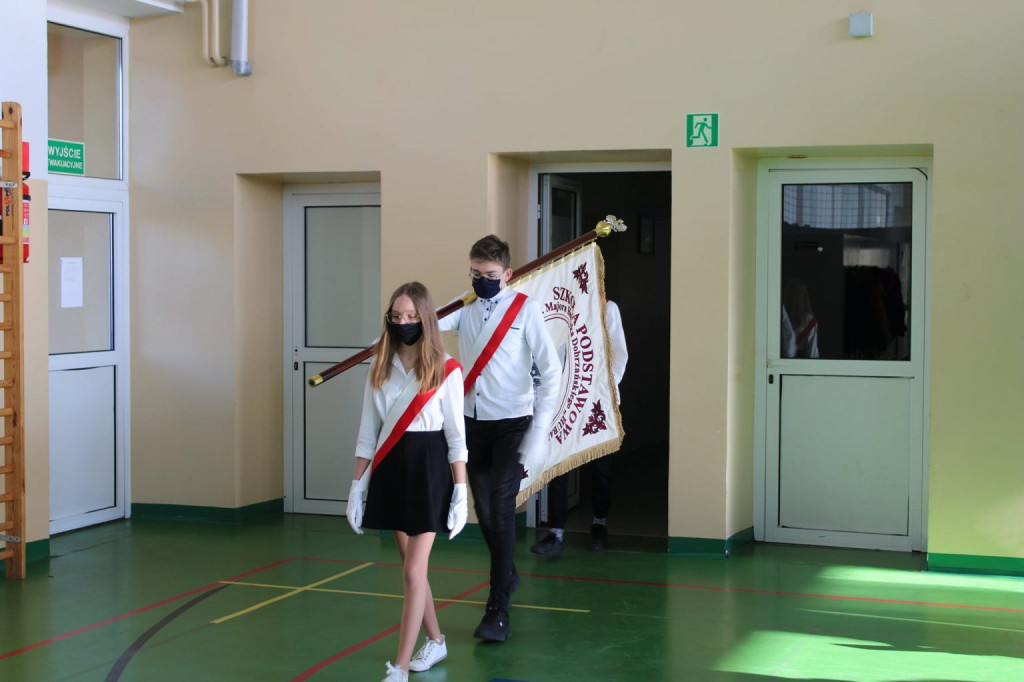Podstawówka z Miedzierzy upamiętniła Wyklętych [zdjęcia]