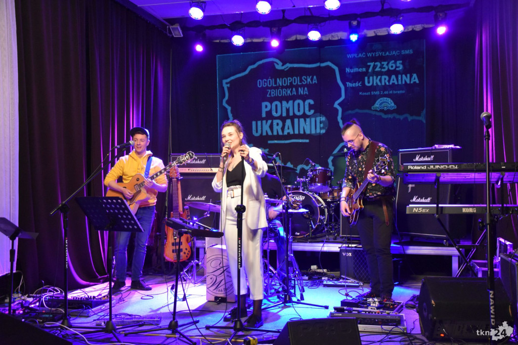 Mocne klimaty na koncercie `Solidarni z Ukrainą` w Końskich [wideo, zdjęcia]