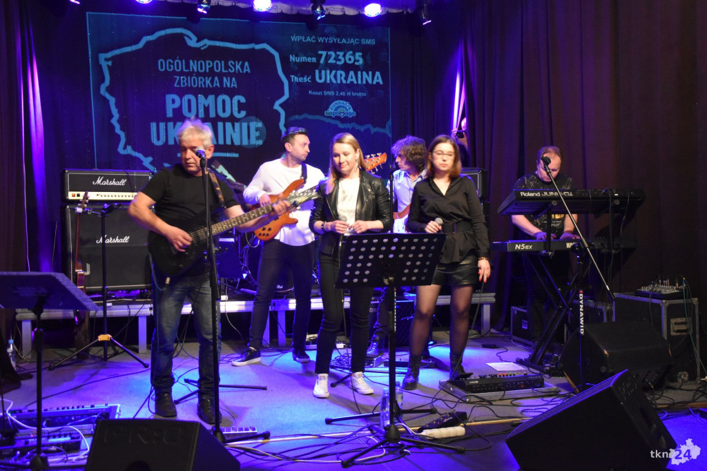 Mocne klimaty na koncercie `Solidarni z Ukrainą` w Końskich [wideo, zdjęcia]