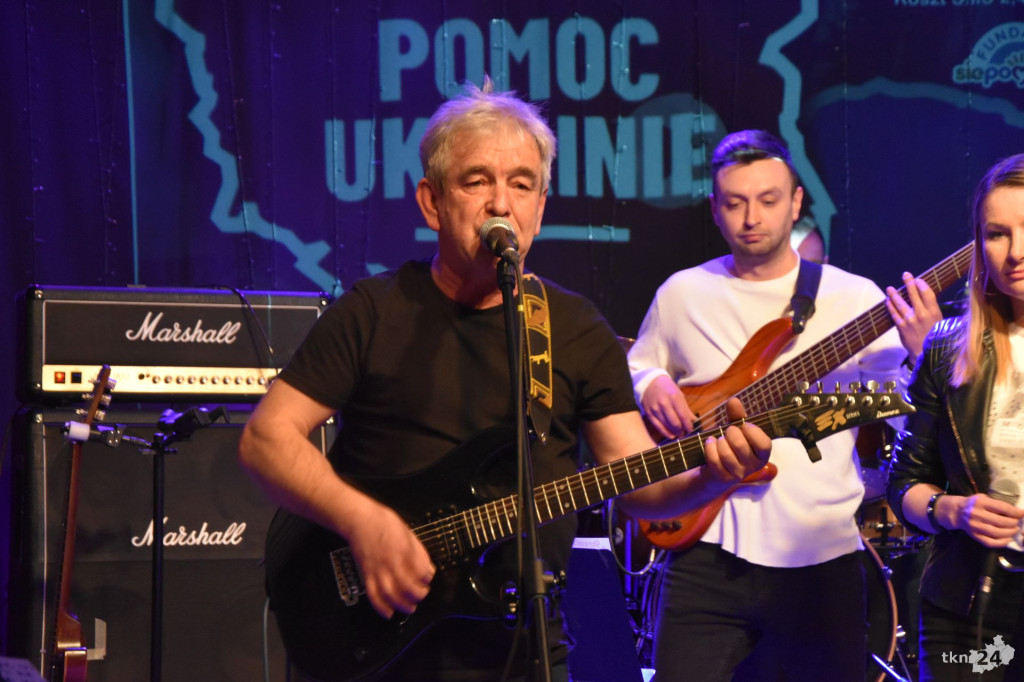Mocne klimaty na koncercie `Solidarni z Ukrainą` w Końskich [wideo, zdjęcia]