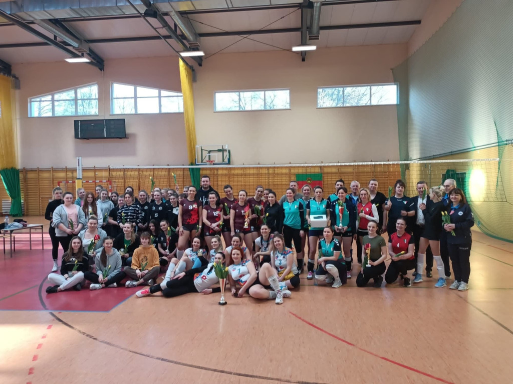 XXXII Turniej Piłki Siatkowej Kobiet w Fałkowie rozstrzygnięty! [zdjęcia]