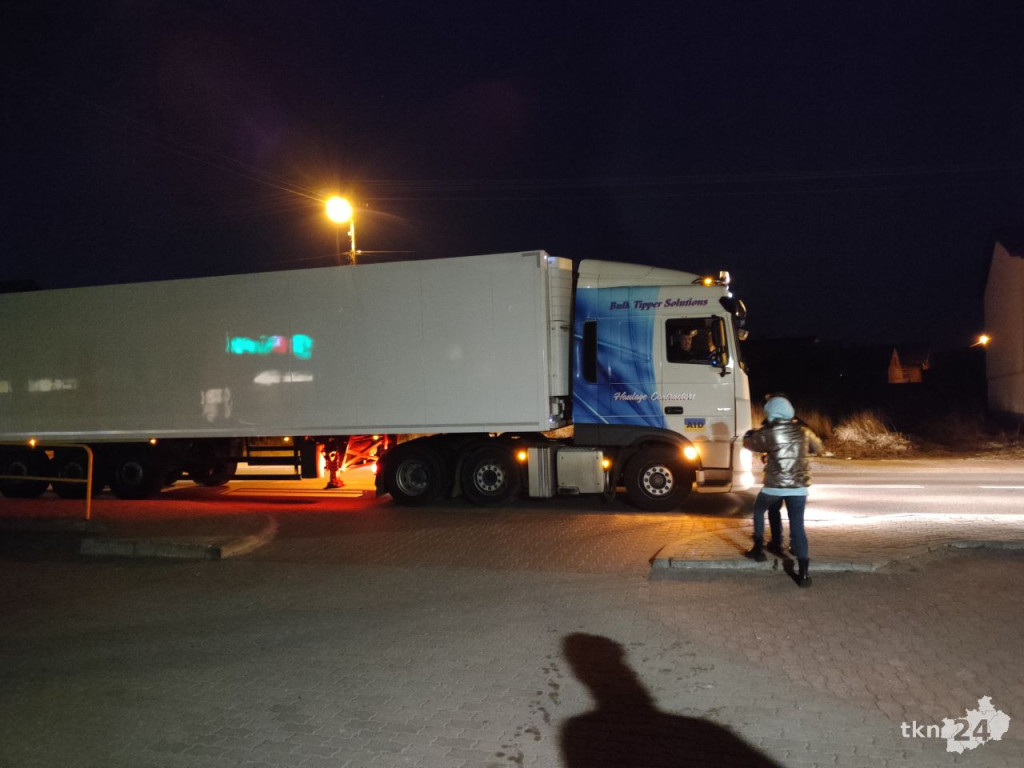 Powstało Centrum Logistyczne Końskie. Uchodźcy mogą z niego korzystać jak ze sklepu [wideo, zdjęcia]
