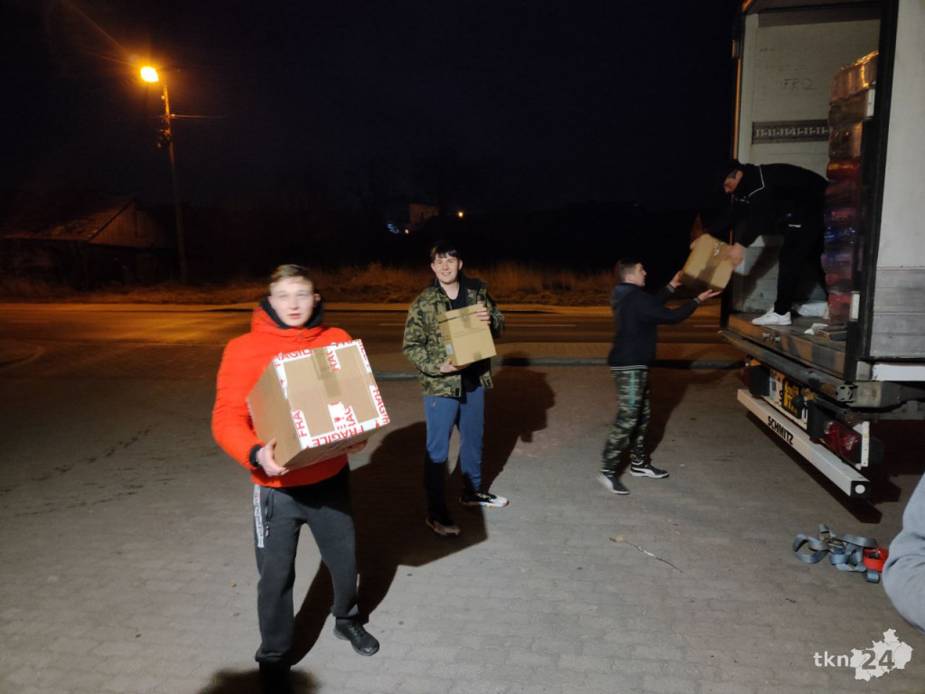 Powstało Centrum Logistyczne Końskie. Uchodźcy mogą z niego korzystać jak ze sklepu [wideo, zdjęcia]
