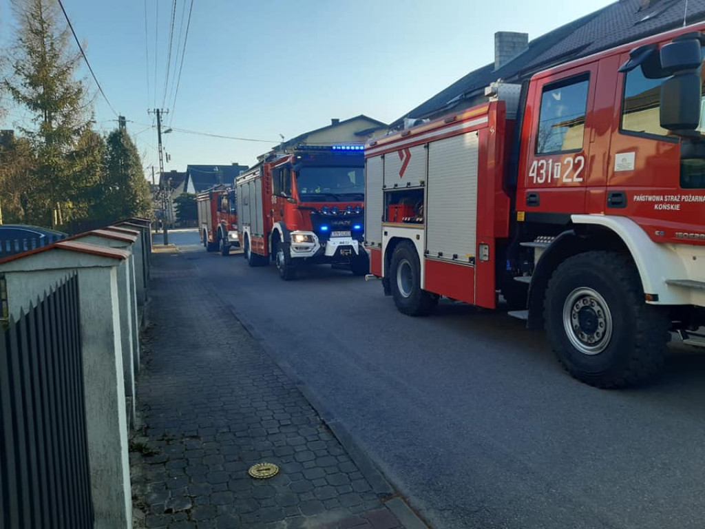 W powiecie koneckim spłonęły dwie wiaty [zdjęcia]