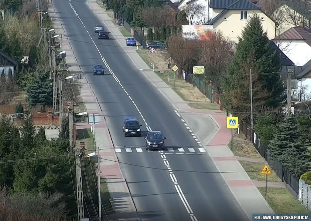 Przy pomocy drona patrolowali DK 42 [wideo, zdjęcia]