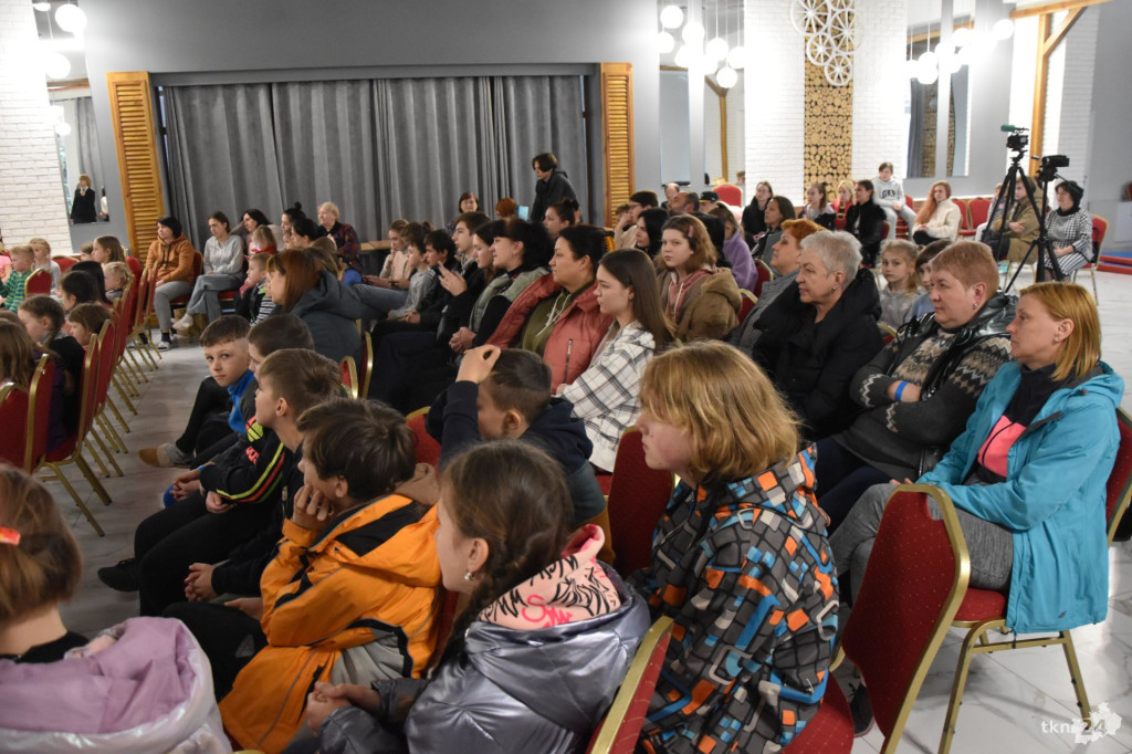Koncert szkoły muzycznej dla uchodźców w Sielpi [wideo, zdjęcia]