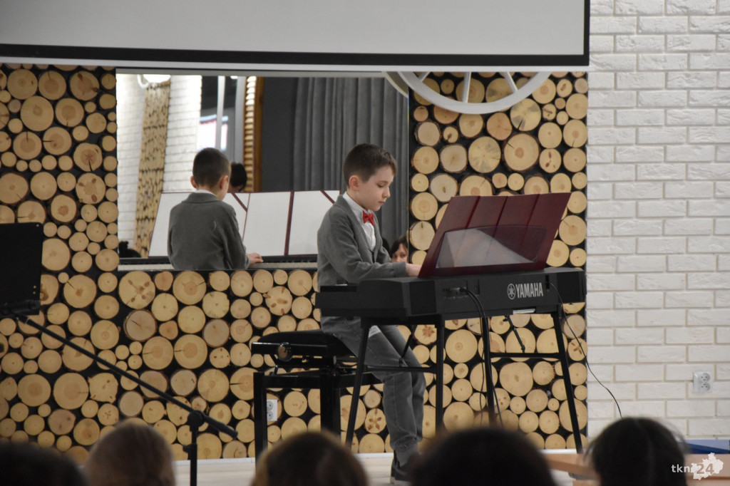 Koncert szkoły muzycznej dla uchodźców w Sielpi [wideo, zdjęcia]