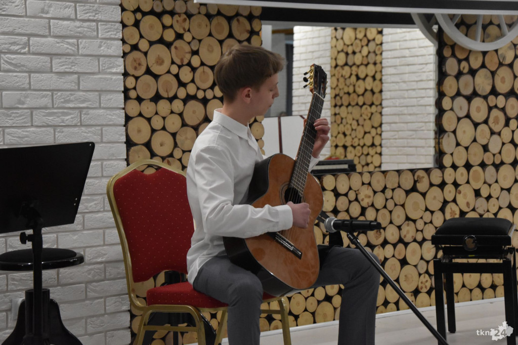 Koncert szkoły muzycznej dla uchodźców w Sielpi [wideo, zdjęcia]