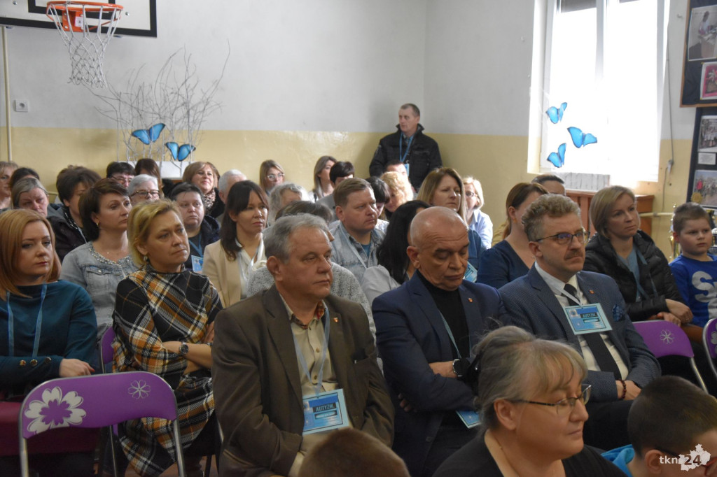 W Baryczy edukowali o autyzmie [wideo, zdjęcia]