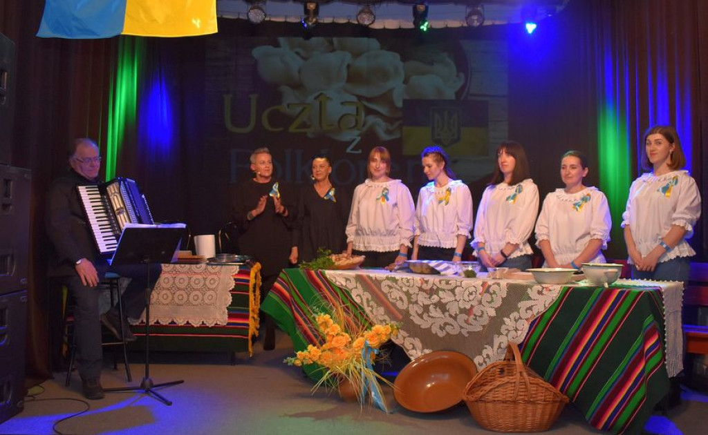 Wzruszające spotkanie z Ukrainkami podczas Uczty z Folklorem [wideo, zdjęcia]