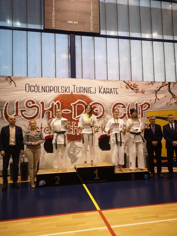 Kolejne sukcesy naszych karateków. Tym razem w Starachowicach [zdjęcia]