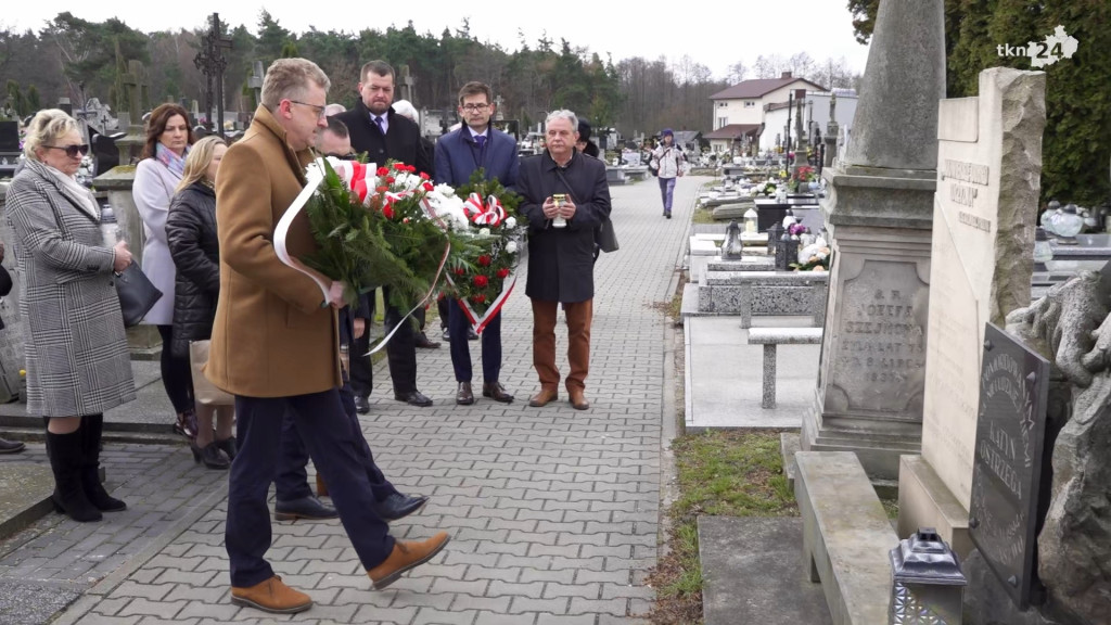 Władze PiS i powiatu uczciły rocznice Mordu Katyńskiego i katastrofy smoleńskiej [wideo, zdjęcia]