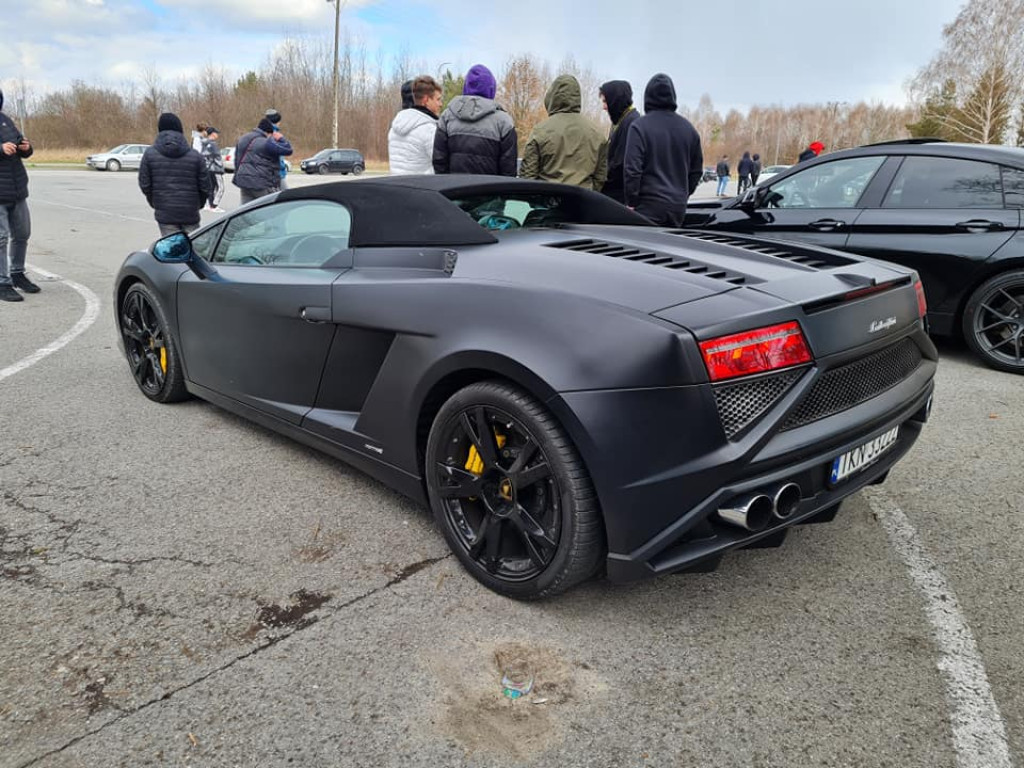 Motospot zbierał nakrętki dla Oliwki [wideo, zdjęcia]