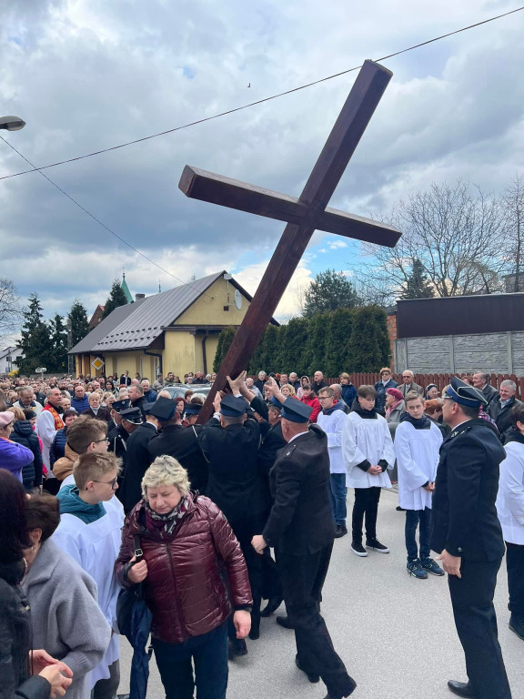 Tłumy na Drodze Krzyżowej w Radoszycach [wideo, zdjęcia]