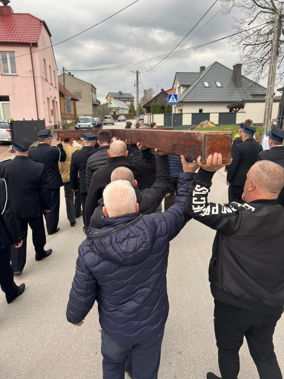 Tłumy na Drodze Krzyżowej w Radoszycach [wideo, zdjęcia]