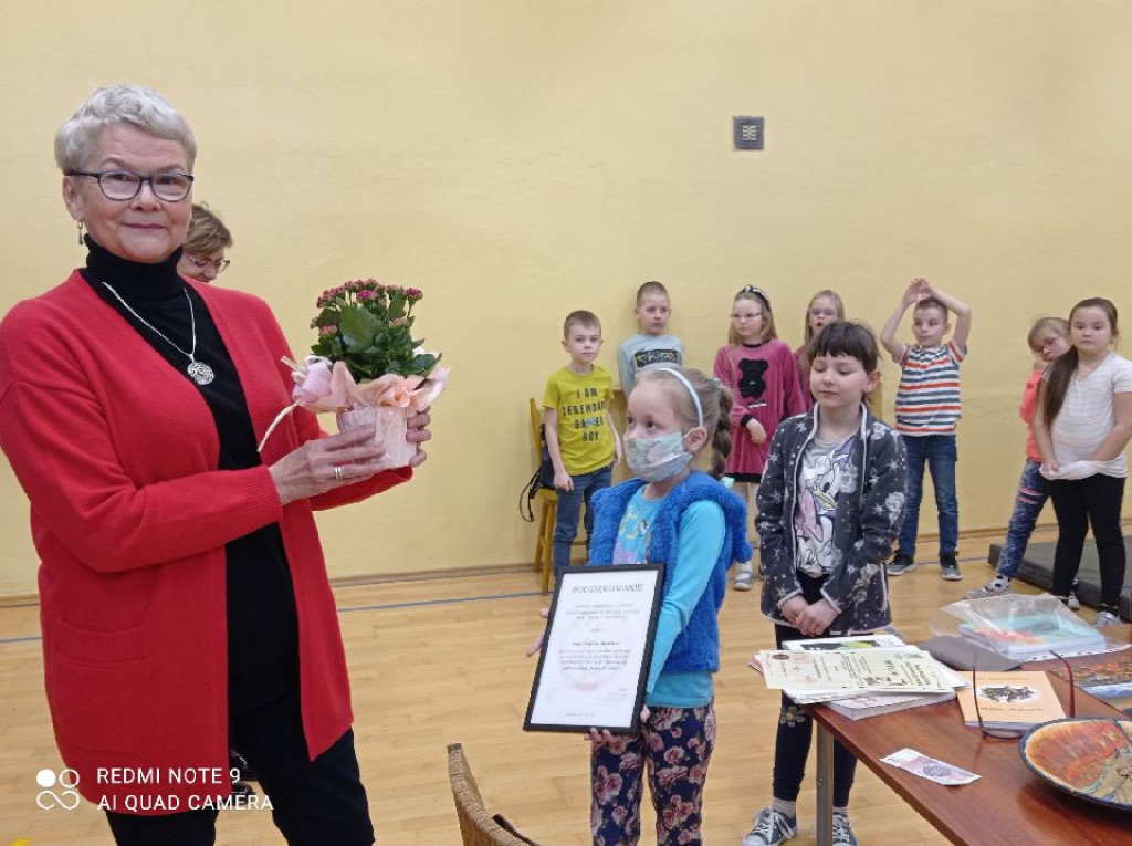 Poetka Janina Malicka odwiedziła młodzież z Radoszyc [zdjęcia]