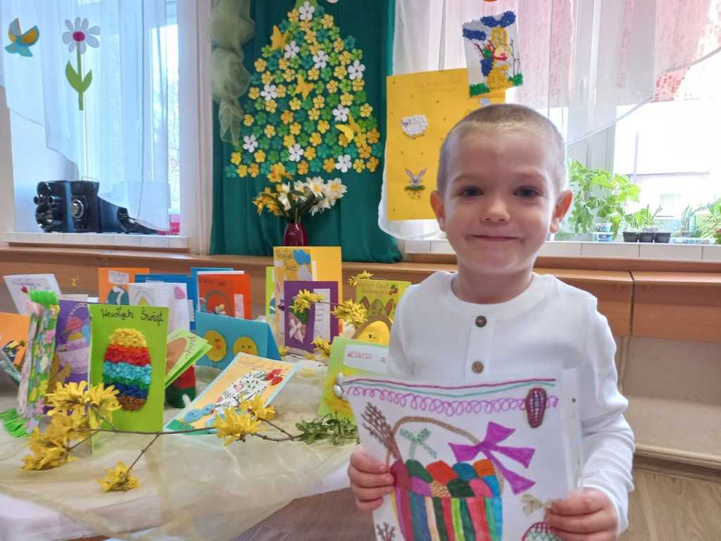 Wręczyli pensjonariuszom Hospicjum Sykulskiego kartki wielkanocne [zdjęcia]