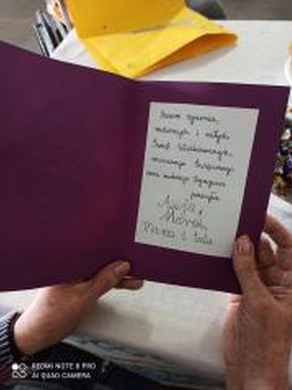 Wręczyli pensjonariuszom Hospicjum Sykulskiego kartki wielkanocne [zdjęcia]