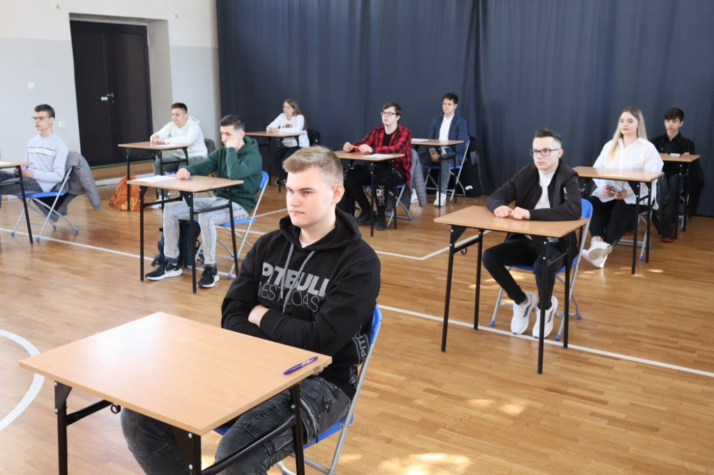 Zmagania szkół średnich w Turnieju Wiedzy Pożarniczej [zdjęcia]