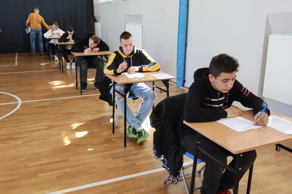 Zmagania szkół średnich w Turnieju Wiedzy Pożarniczej [zdjęcia]