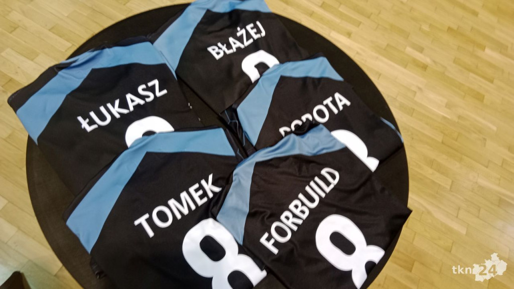 `Trening z mistrzem`. Zawodnicy Łomży Vive Kielce zawitali do klubu KSSPR Końskie [wideo, zdjęcia]