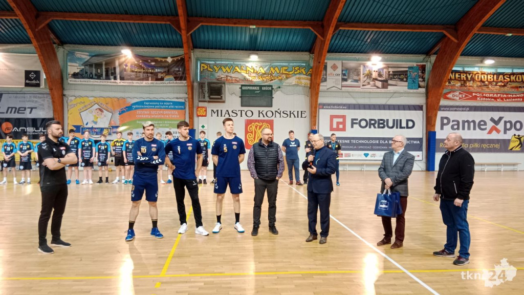`Trening z mistrzem`. Zawodnicy Łomży Vive Kielce zawitali do klubu KSSPR Końskie [wideo, zdjęcia]