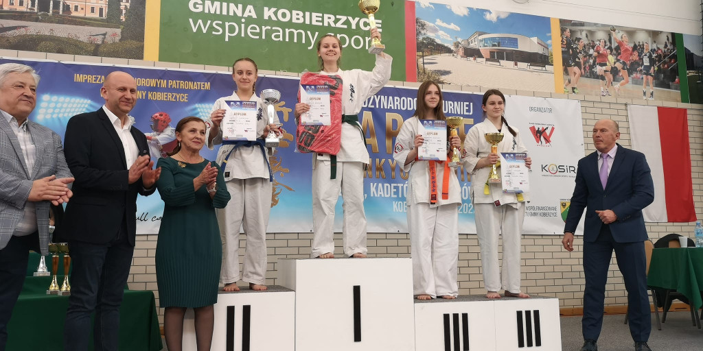 Multum medali nasi karatecy przywożą z Kobierzyc [zdjęcia]