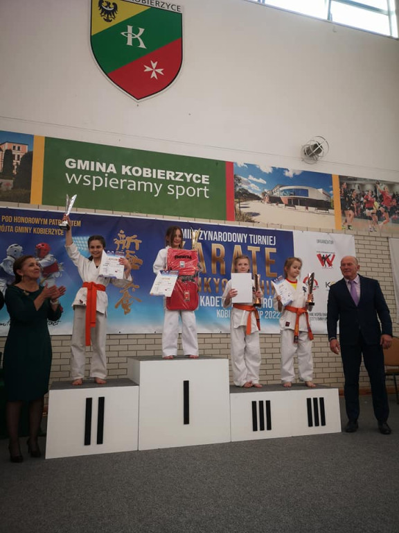 Multum medali nasi karatecy przywożą z Kobierzyc [zdjęcia]