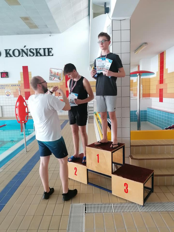 Pływacy rywalizowali w II rundzie Koneckiej Ligi Pływackiej [zdjęcia]