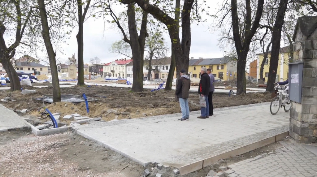 Końskie: Prace w centrum przyspieszyły [wideo, zdjęcia]