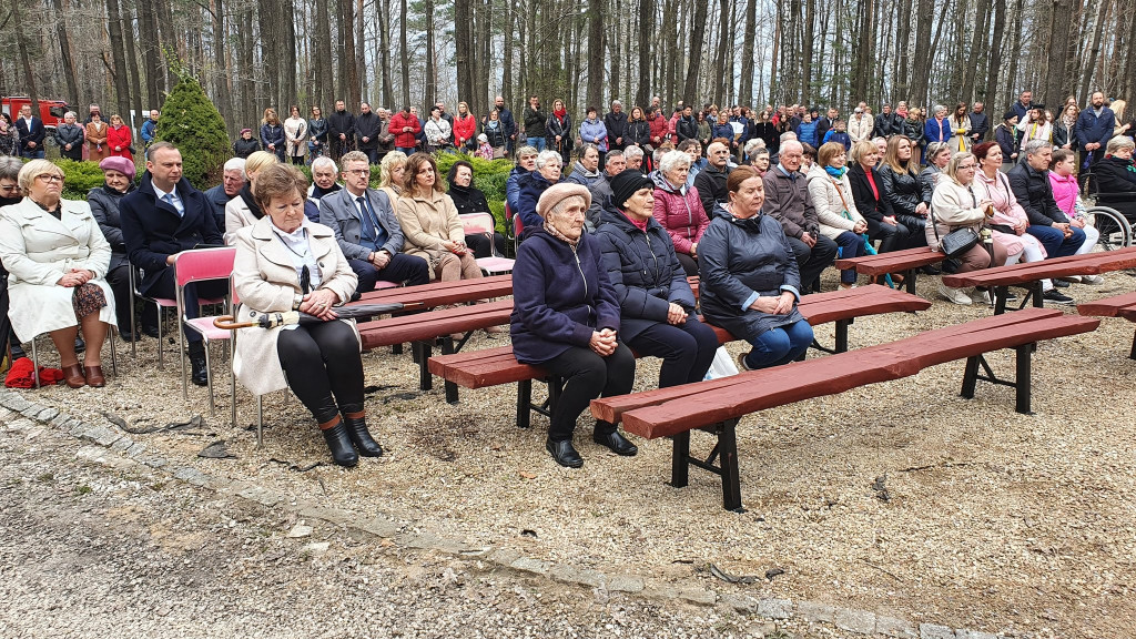 Uroczyste obchody 82. rocznicy tragicznych wydarzeń w Adamowie i Królewcu [zdjęcia]